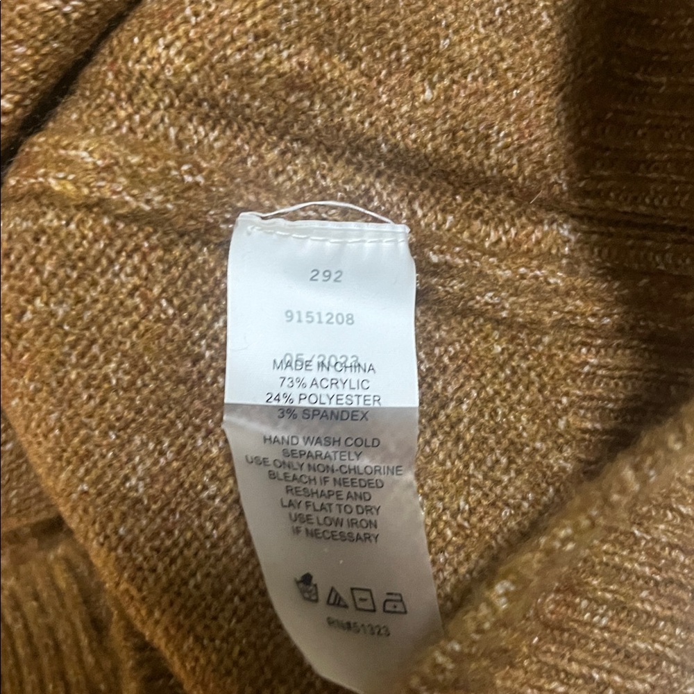 Vince Camuto Brown and Cream Crewneck Sweater - Picture 7 of 7